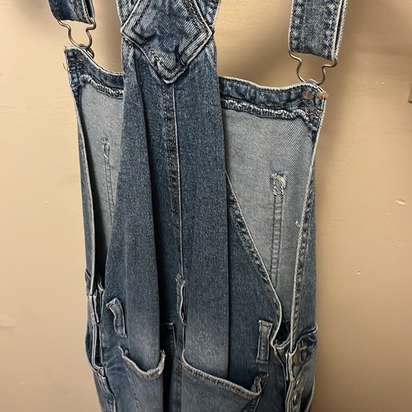 overalls ripped - Picture 3 of 3